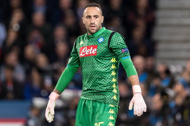 状态不错！4号秀克尼佩尔半场9中7轰18分（手感火热！4号秀克尼佩尔半场9投7中砍下18分）