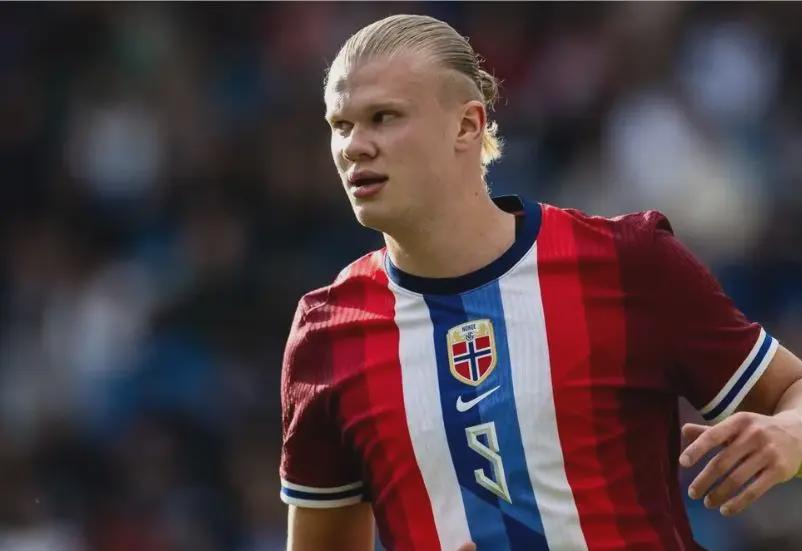 巴萨发布本赛季第四套球衣：纪念20年前的今天客场3-0皇马（为纪念20年前今日客场3比0击败皇马，巴萨推出本赛季第四套球衣）