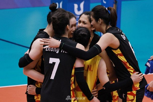 球队赛后合练照片曝光，专注备战（赛后合练照流出，球队全力备战）