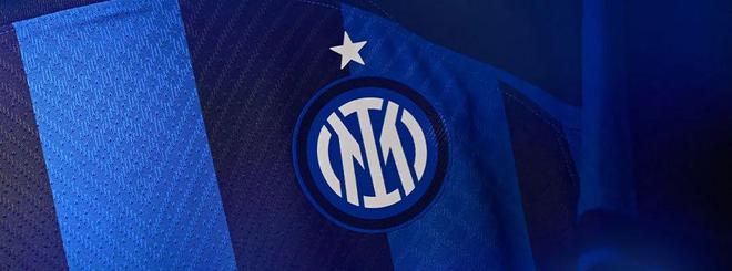 安东尼：梅西是我的偶像和标杆；拒绝拜仁还因我孩子喜欢西班牙（安东尼自述：梅西是偶像与标杆，拒绝拜仁也因孩子爱西班牙）