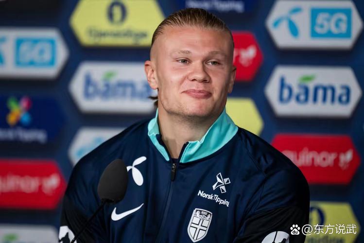 深入了解沙特？太阳报：萨拉赫和亨德森在伦敦秘密会面（太阳报：萨拉赫与亨德森伦敦密会，或为摸底沙特）