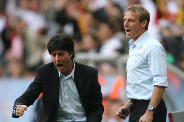 李璇：有个球队主帅最快明天官宣，下赛季应该能换个活法（李璇：某队主帅最早明日官宣，下赛季有望改头换面）